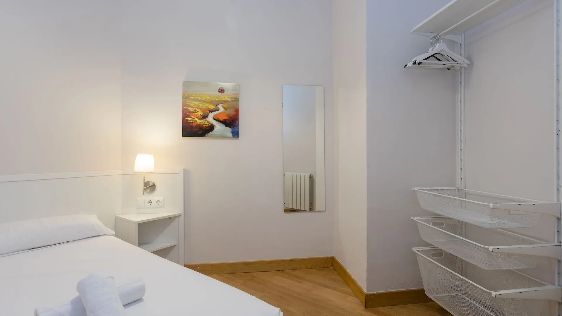 Sagrada Familia - Gaudi Apartment Barcelona 0*,  Spain
