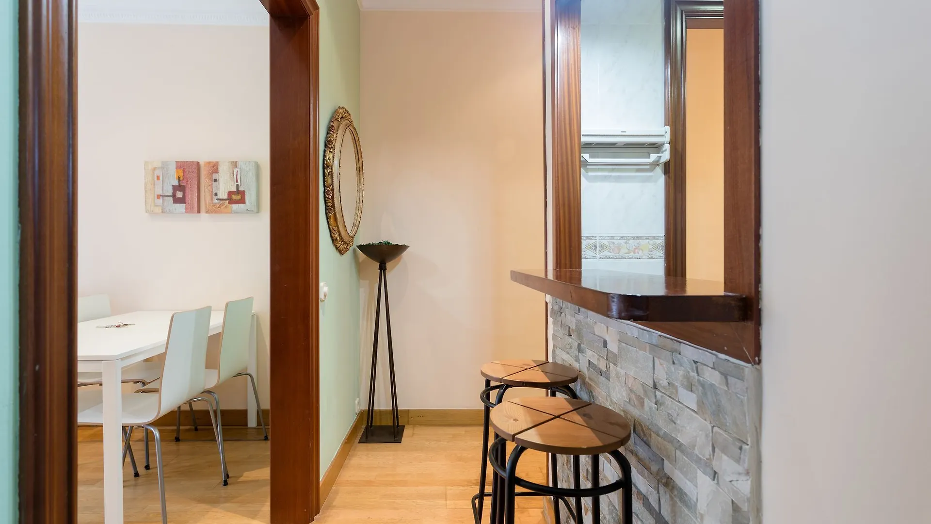 Sagrada Familia - Gaudi Apartment Barcelona Spain